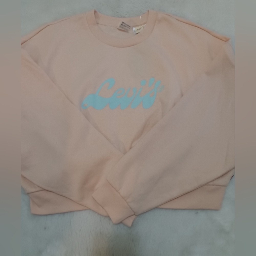 Levi's sweater